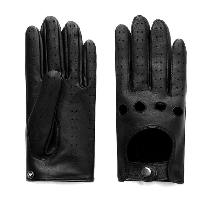 Fashionable men’s driving gloves