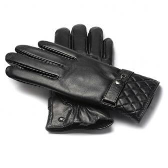 Men’s gloves with quilting at the bottom