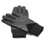 Black gloves with welts