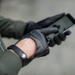 Touchscreen gloves for active men