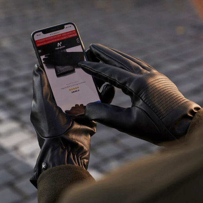 Black touchscreen gloves with lining made of eco leather