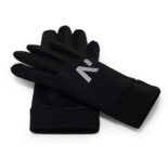 Men’s touchscreen sports gloves covered with a non-slip layer