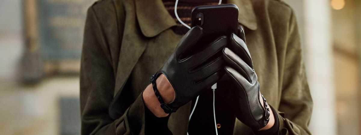 summer gloves for women with touchscreen technology